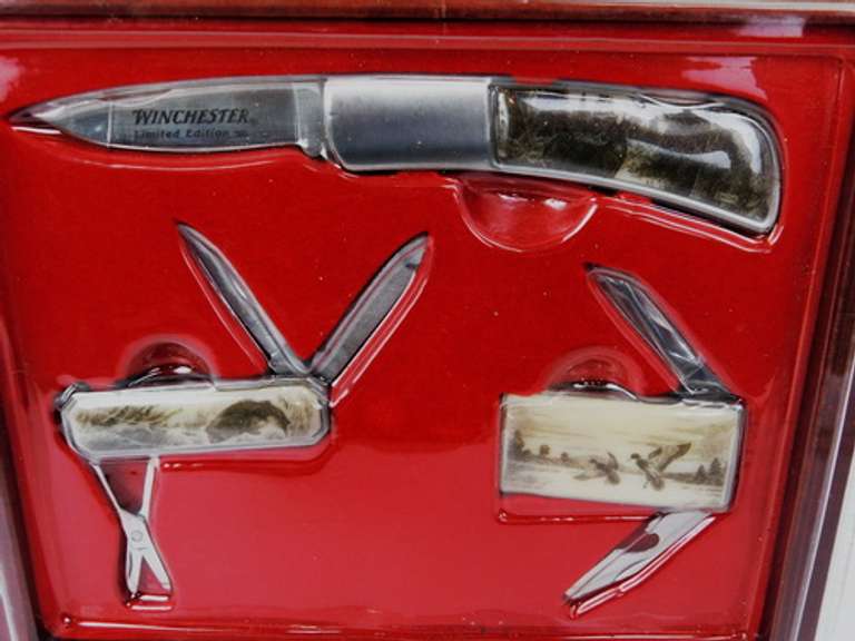 Winchester Ersatz Scrimshaw 3 Knife Set, Sealed