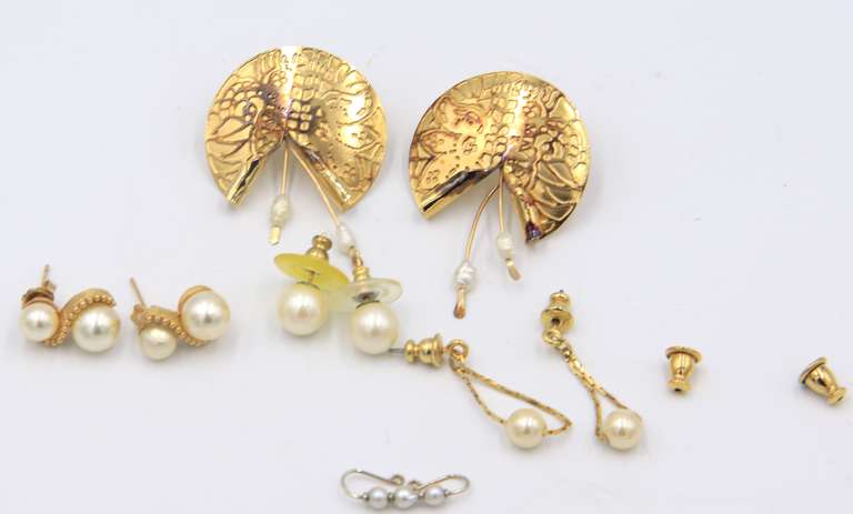 Group Lot of 4 Pearl Earrings