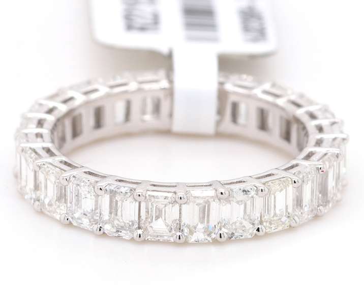 New 4.05ctw Emerald Cut Diamond Eternity Wedding Band Ring in Platinum