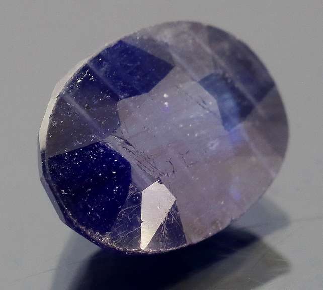 Gorgeous 7.08ct cobalt blue Sapphire from Madagascar