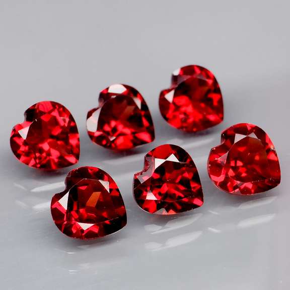 Premium 5.70ct heart cut cherry red Garnet set