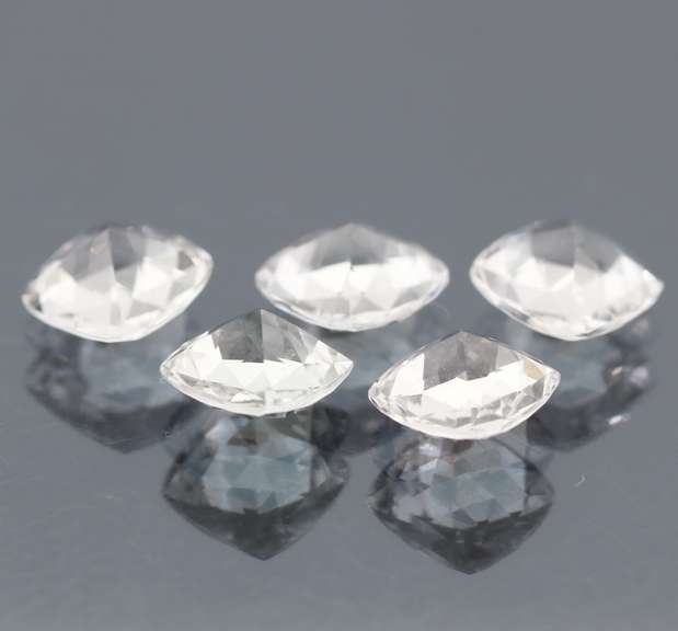 Glittering 7.94ct UNHEATED diamond white Topaz set