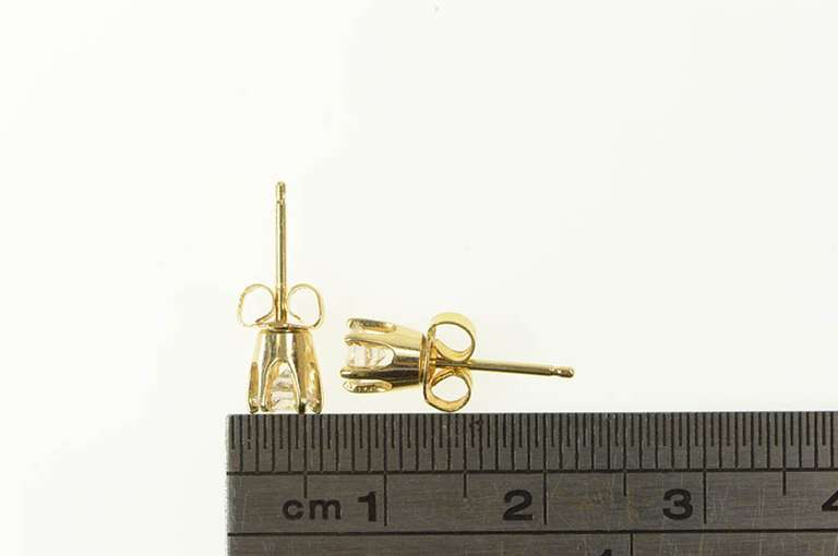 14K Yellow Gold 4.0mm Solitaire CZ Classic Round Stud Earrings