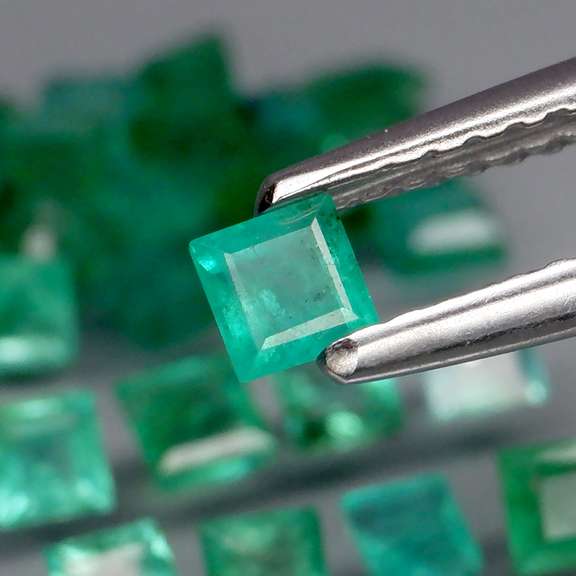 Collectors 3.10ct real Colombian Emerald set