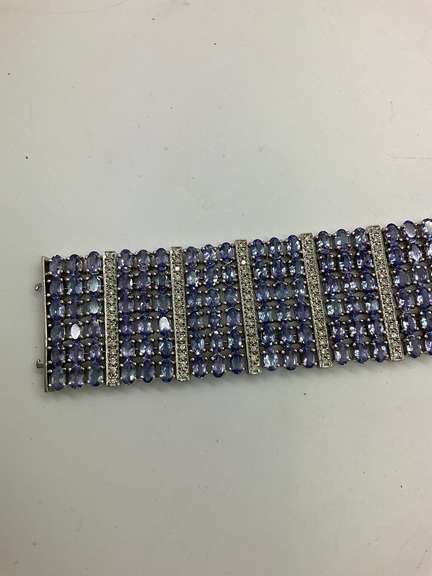 14K WHITE GOLD DIAMOND AND TANZANITE BRACELET