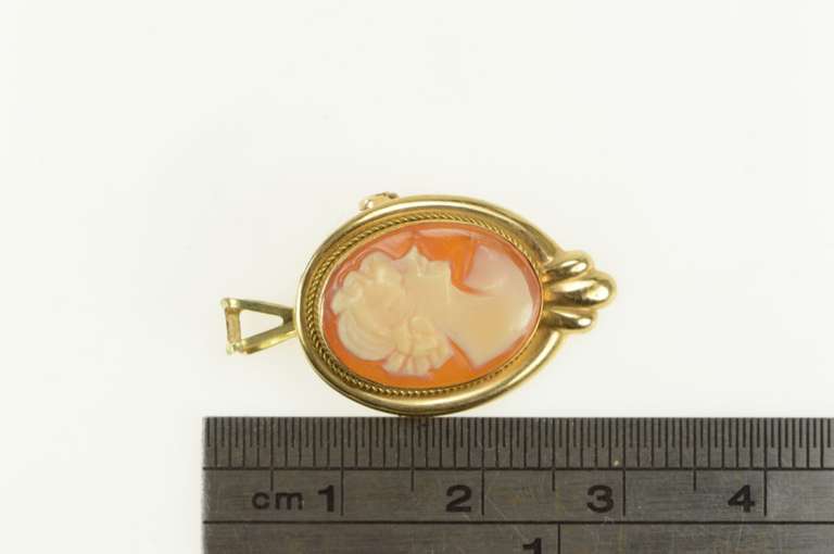 14K Yellow Gold Retro Carved Shell Cameo Lady Classic Pendant/Pin