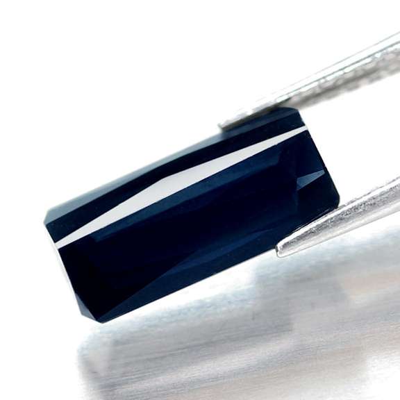 Elegant 3.55ct scissor cut untreated blue Tourmaline