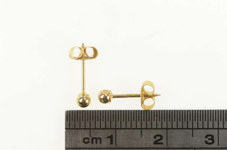 14K Yellow Gold 2.8mm Round Ball Classic Stud Sphere Earrings
