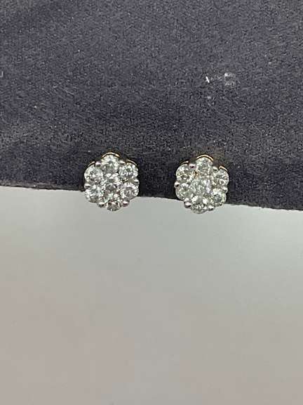 14K YELLOW GOLD DIAMOND STUDS