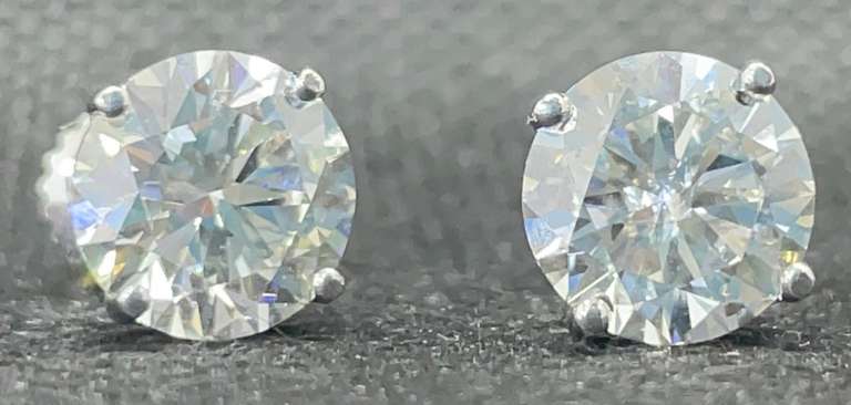4.09 CARATS T.W. OF ROUND BRILLIANT CUT LAB GROWN DIAMOND STUDS