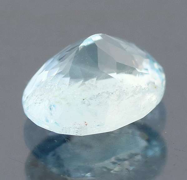 Glittering 1.56ct sky blue Aquamarine