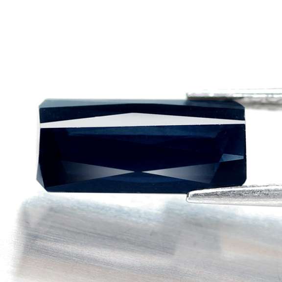 Elegant 3.55ct scissor cut untreated blue Tourmaline