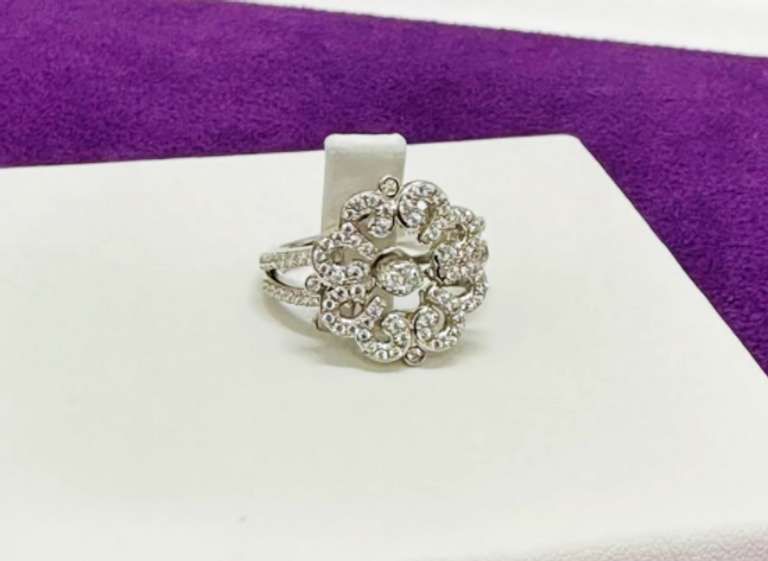 Big Flower Sterling silver with center Dancing stone ring