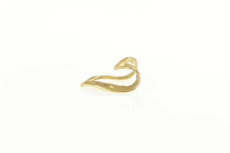 14K Yellow Gold Diamond Cut Curvy Heart Love Symbol Pendant