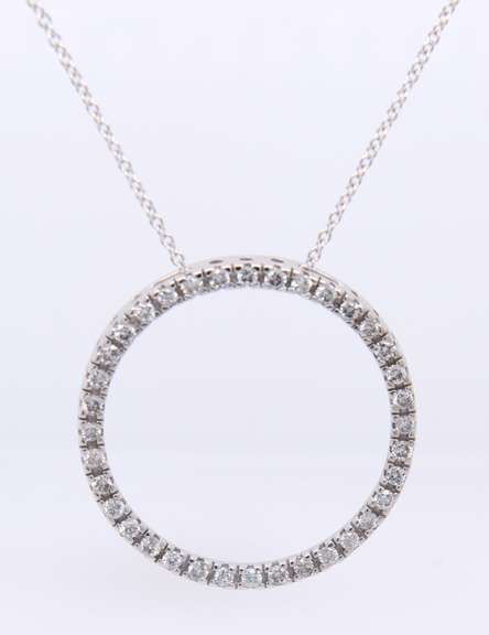 Brilliant White Gold approximate 0.50ctw Diamond Circle Pendant on Chain Necklace