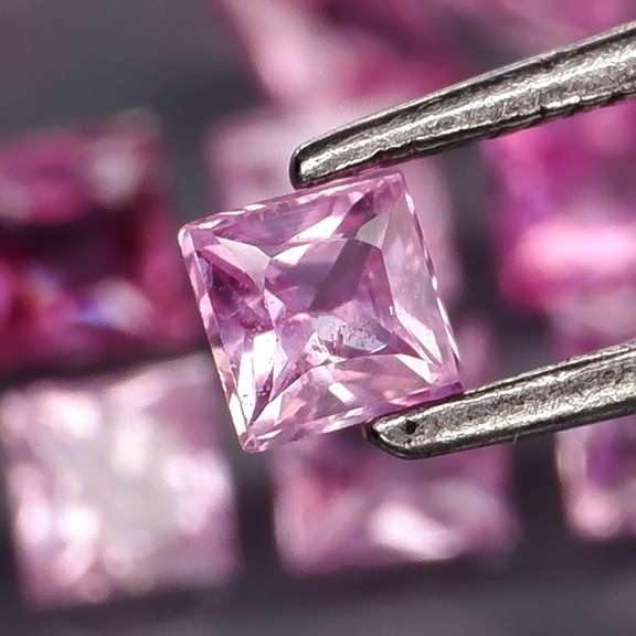 Rare heated only 3.15ct pink Sapphire set