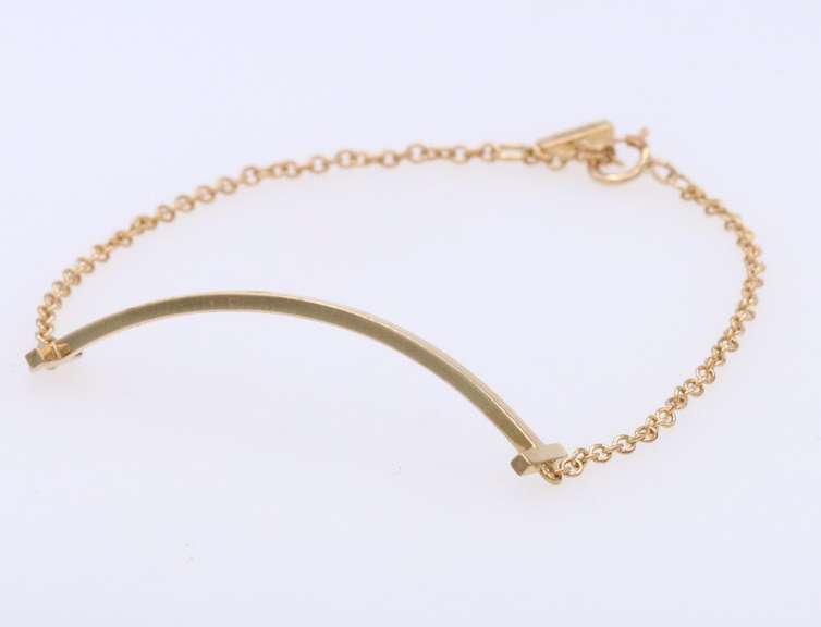 Tiffany & Co 18kt Yellow Gold T Smile Bracelet