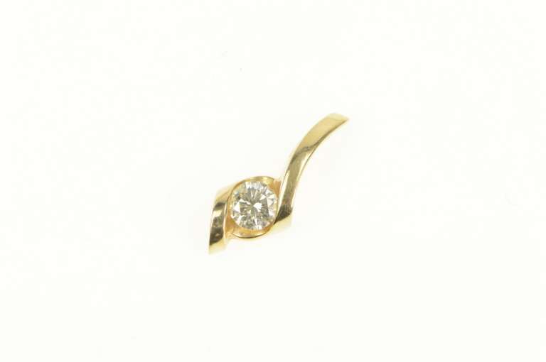 14K Yellow Gold 0.40 Ct Diamond Solitaire Swirl Drop Twist Pendant