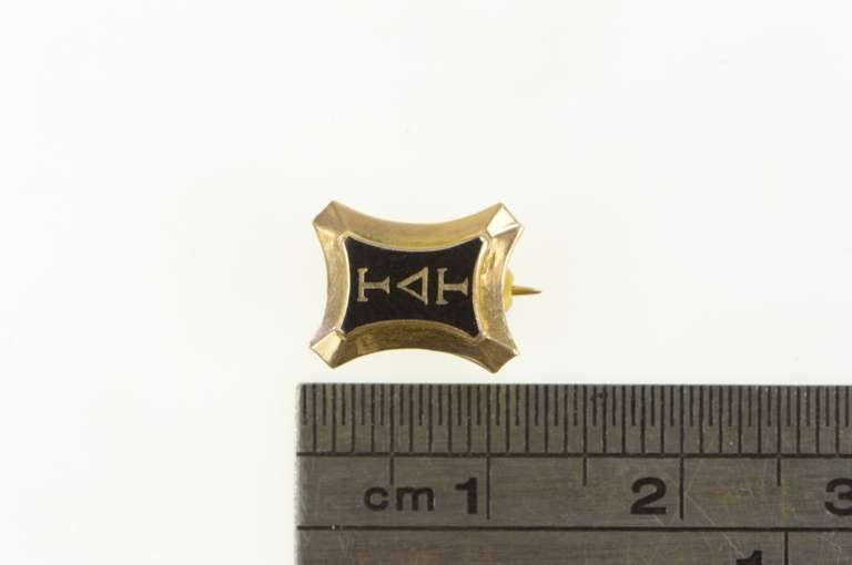 14K Yellow Gold Theta Delta Theta Enamel Ornate Lapel Pin/Brooch