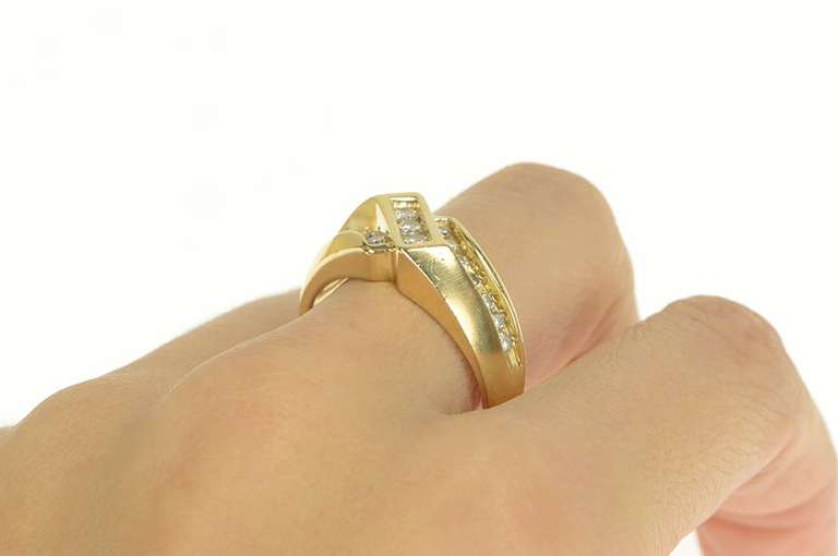 14K Yellow Gold 0.68 Ctw Squared Diamond Men's Bypass Ring