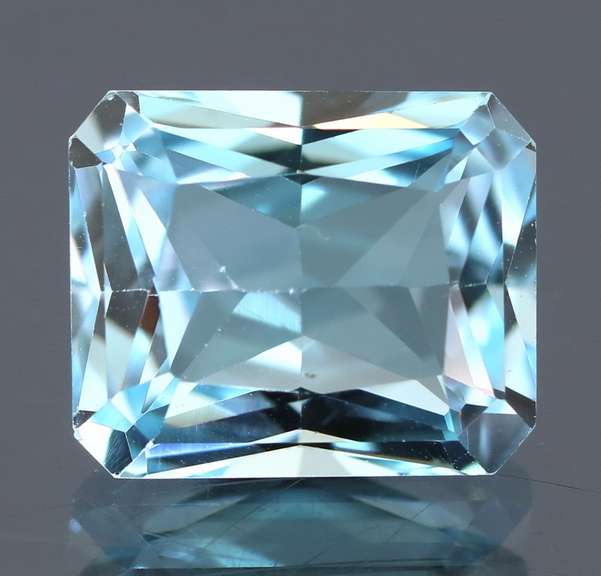 Ravishing 5.63ct 11x9mm emerald cut Topaz