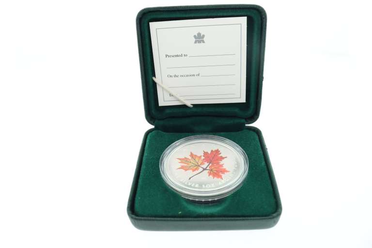 1oz silver maple leaf coloured coin