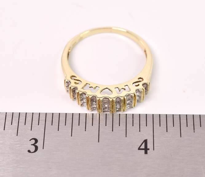 Amazing Diamond "MOM" Ring in Yellow Gold