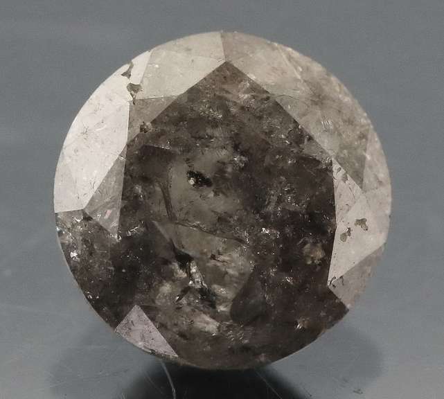Beautiful 1.29ct gray and black Diamond solitare
