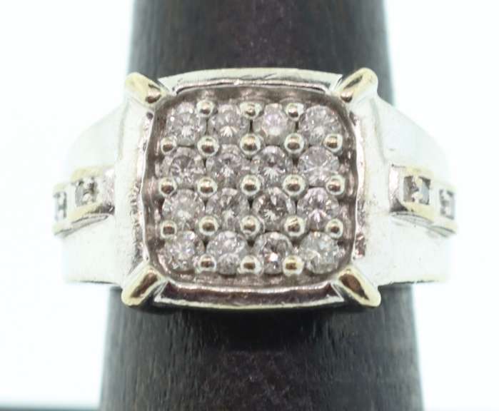 MENS WHITE GOLD AND DIAMOND RING