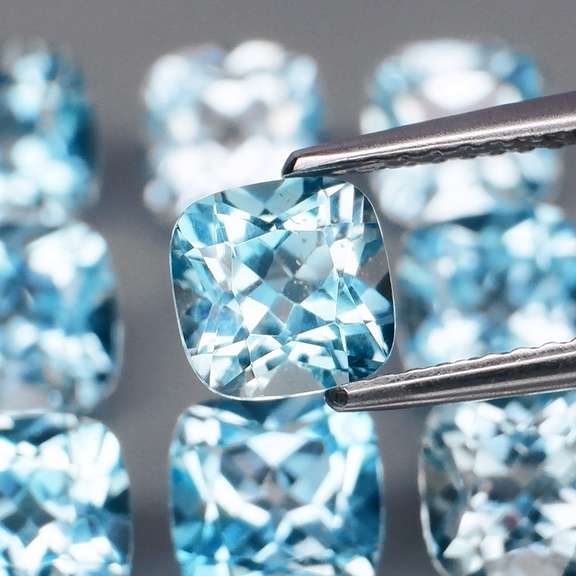 Flashing! 11.13ct 9 pc sky blue Topaz set