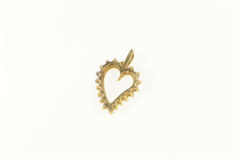 14K Yellow Gold 0.25 Ctw Classic Diamond Heart Love Symbol Pendant