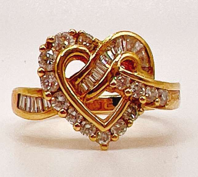 18KT Solid Yellow Gold & Diamond Heart Ring