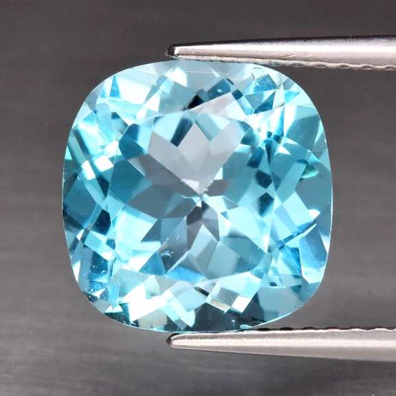 Captivating 4.87ct cushion cut sky blue Topaz