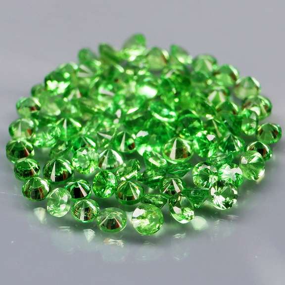Brilliant! 2.69ct untreated apple green Tsavorite set