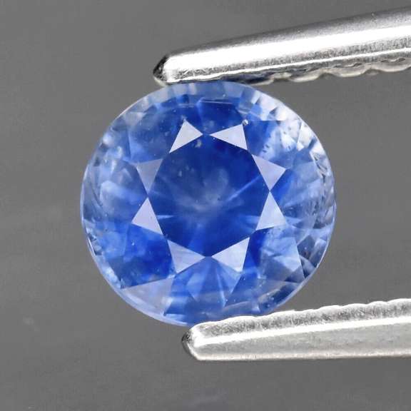 Top cornflower blue! .58ct Sapphire solitaire