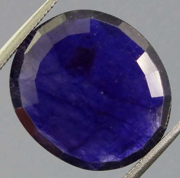 Beautiful 8.93ct ink blue Sapphire from Madagascar