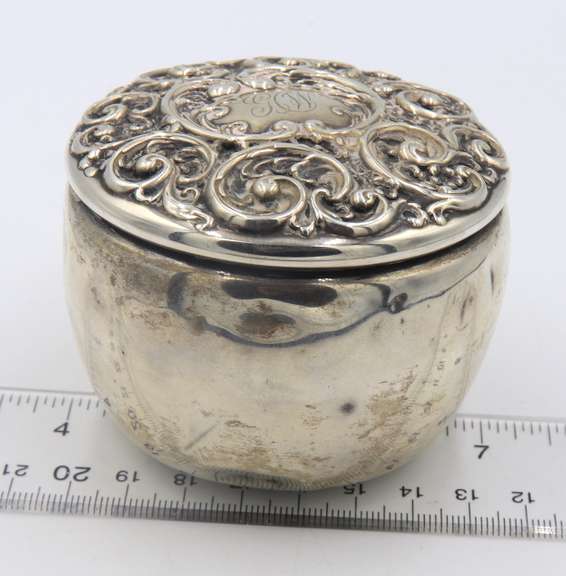 Vintage 925 Sterling Silver Flower Embossed Trinket Box