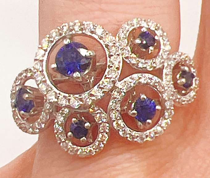 Gorgeous 14kt Solid White Gold, Blue Sapphire, & Diamond Ring
