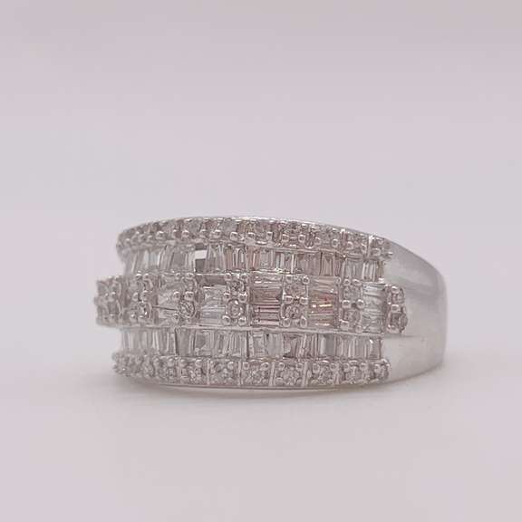 Gorgeous 14kt Solid White Gold & 2.0 Carat Diamond Band Ring