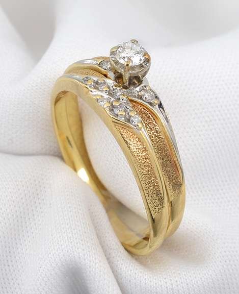Vintage 2 Piece Wedding Set