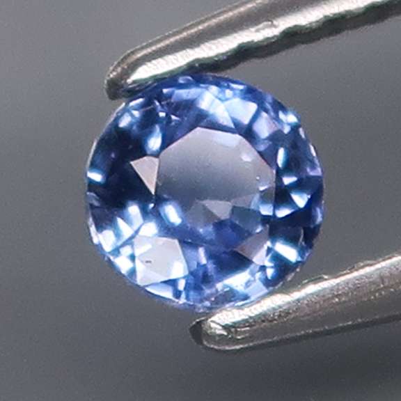 Top cornflower blue! .45ct Ceylon Sapphire solitaire