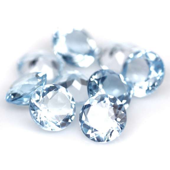 9 piece 13.89ct glittering sky blue Topaz set