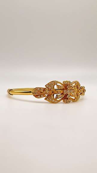 18kt Solid Yellow Gold & Diamond Necklace and Bracelet Set