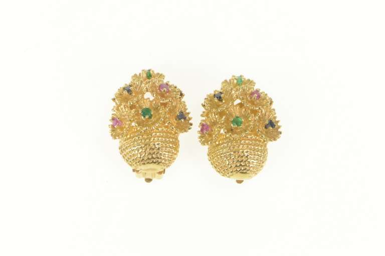 14K Yellow Gold 1960's Emerald Daisy Bouquet Basket Clip Back Earrings