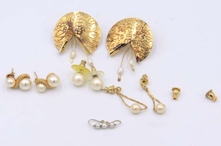 Group Lot of 4 Pearl Earrings
