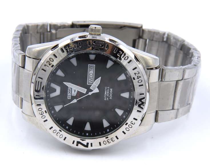 Seiko Automatic 24 Jewels 100M Stainless Steel Watch