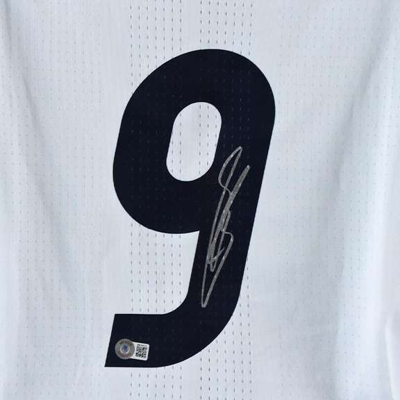 Real Madrid 16/17 Jersey Sports by Benzema, Karim