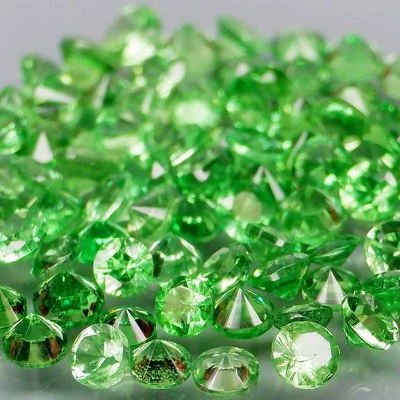 Brilliant! 2.64ct untreated apple green Tsavorite set