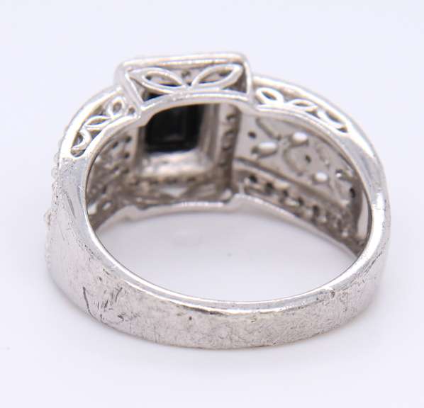 925 Sterling Silver Cubic Zirconia Ring