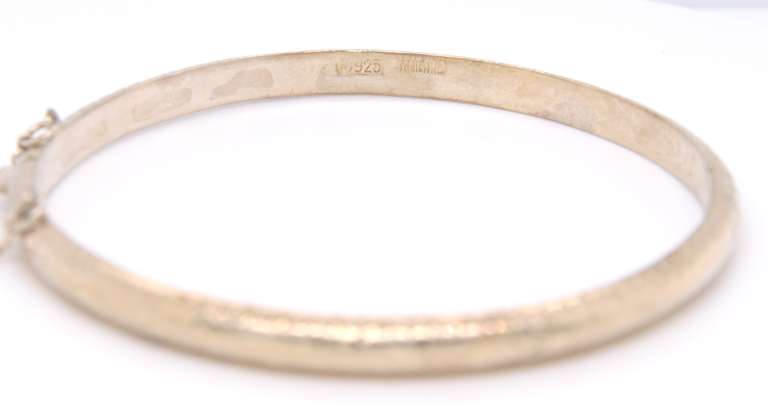 Vintage 925 Sterling silver Signed Bangle Bracelet